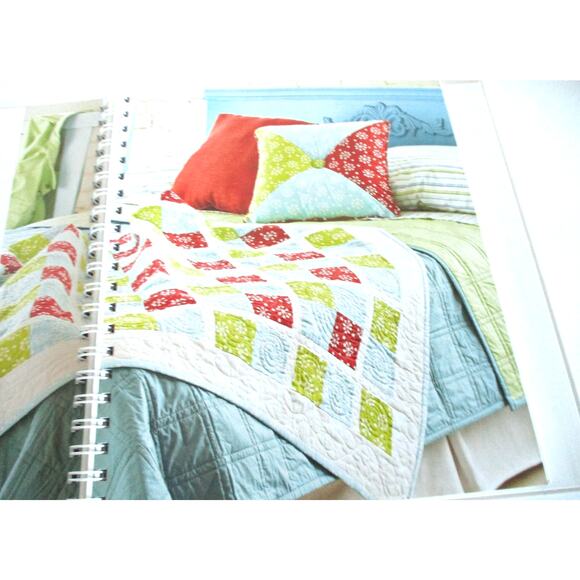 Better Homes & Gardens Easy Quilt Projects Book - Picture 9 of 9